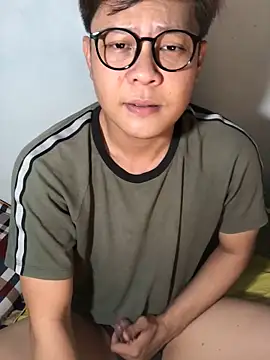 Snapshot of datnguyenvn chatting on 16, 4, 2026 datnguyenvn online show from 16, 4, 2026