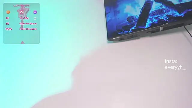 Sweet poetryy online show from 8, 3, 2026