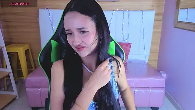 Snapshot of bella_vibess_s chatting on 25, 2, 2026 bella vibess s online show from 25, 2, 2026