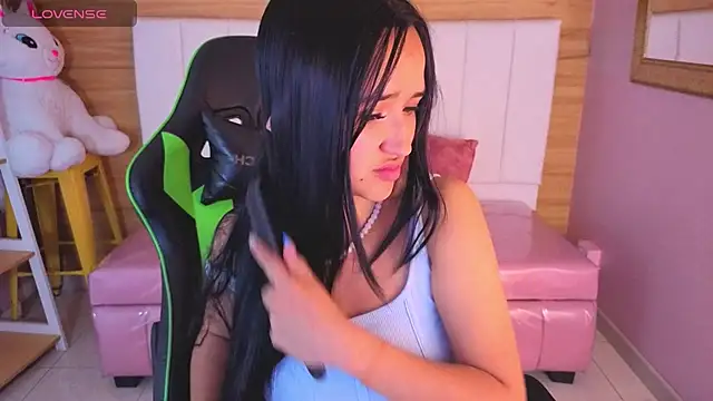 Snapshot of bella_vibess_s chatting on 26, 2, 2026 bella vibess s online show from 26, 2, 2026