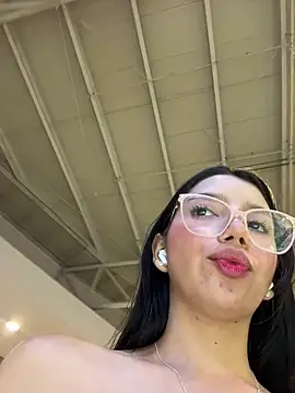 Snapshot of Min_junn chatting on 11, 10, 2025 Min junn online show from 11, 10, 2025