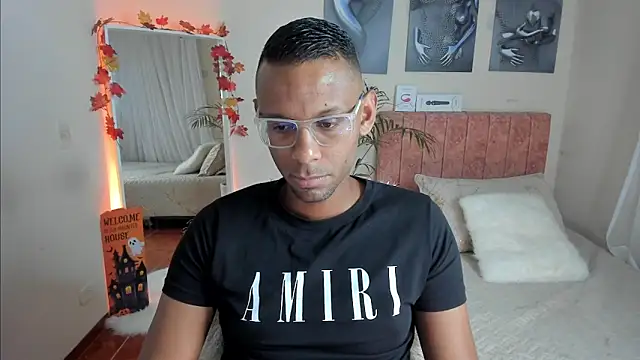 Snapshot of KingEdward_ chatting on 23, 10, 2025 KingEdward online show from 23, 10, 2025