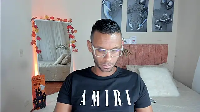 Snapshot of KingEdward_ chatting on 28, 10, 2025 KingEdward online show from 28, 10, 2025