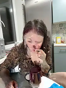 Risky-Flower online show from 15, 12, 2025