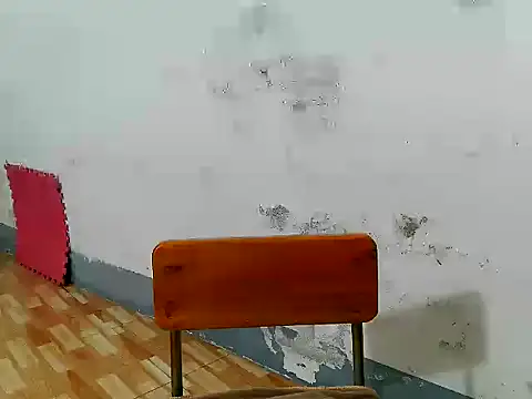 Snapshot of SuhyoCii chatting on 15, 4, 2026 SuhyoCii online show from 15, 4, 2026