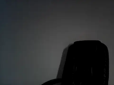 Snapshot of EllaLove2277 chatting on 4, 10, 2025 EllaLove2277 online show from 4, 10, 2025