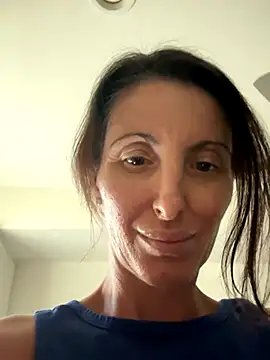 Snapshot of NurseStephania chatting on 13, 9, 2025 NurseStephania online show from 13, 9, 2025