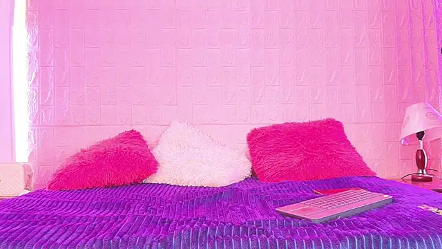 Snapshot of Baby_kinky-- chatting on 20, 10, 2025 Baby kinky-- online show from 20, 10, 2025