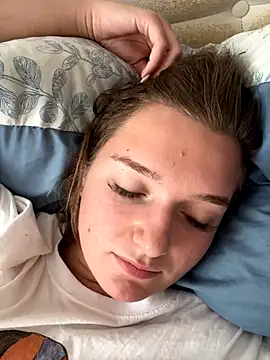 Snapshot of Bellatrisssaa chatting on 12, 9, 2025 Bellatrisssaa online show from 12, 9, 2025