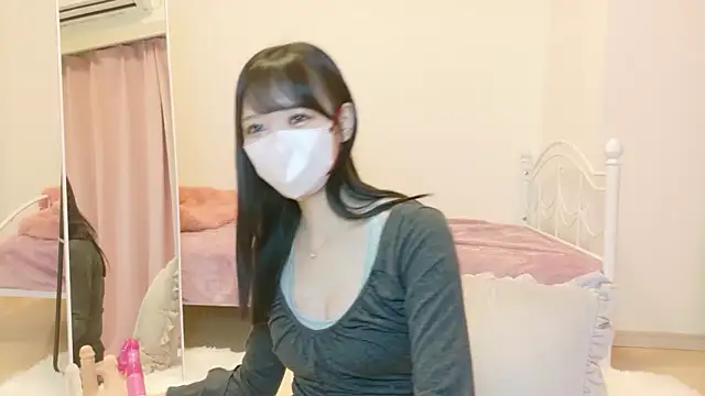 roachan  online show from 4, 2, 2026