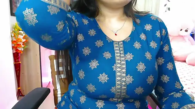 Snapshot of WildDimpi_0 chatting on 7, 4, 2026 WildDimpi 0 online show from 7, 4, 2026