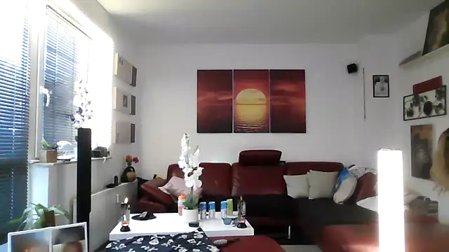 hellgirl1980 online show from 15, 10, 2025