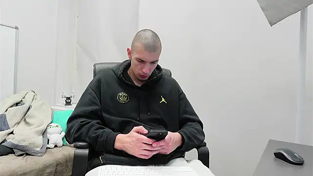 Ryan Dozer online show from 1, 11, 2025