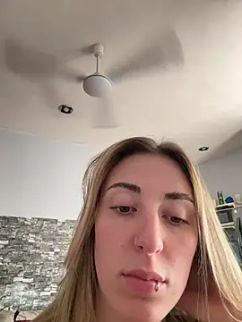 Snapshot of Sashailardi chatting on 26, 3, 2026 Sashailardi online show from 26, 3, 2026