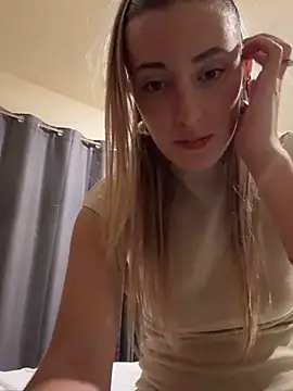 Snapshot of Sashailardi chatting on 17, 4, 2026 Sashailardi online show from 17, 4, 2026