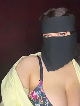 Snapshot of RooVaaN-Xx chatting on 19, 10, 2025 RooVaaN-Xx online show from 19, 10, 2025