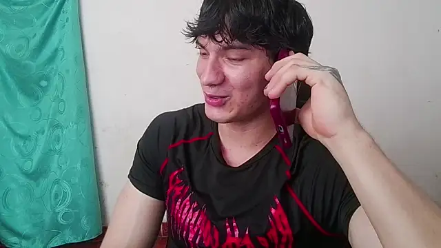 Snapshot of ErickWalton chatting on 27, 4, 2026 ErickWalton online show from 27, 4, 2026