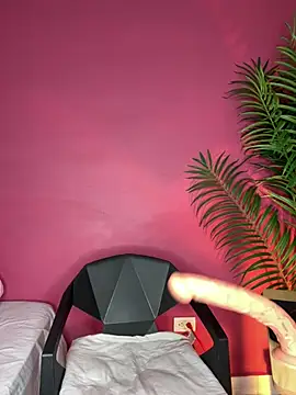 francesca suzett  online show from 9, 8, 2026