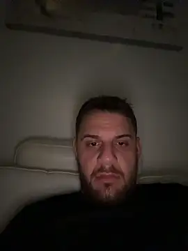 Snapshot of Fabiowe@xh chatting on 27, 10, 2025 Fabiowexh online show from 27, 10, 2025