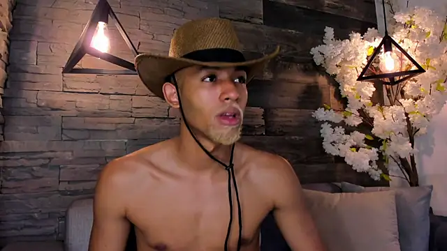 Snapshot of B_Wild chatting on 25, 9, 2025 B Wild online show from 25, 9, 2025