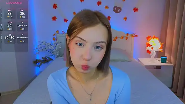 Snapshot of LumMina chatting on 25, 9, 2025 LumMina online show from 25, 9, 2025