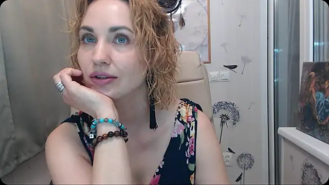 KatrinAlluring online show from 6, 10, 2025