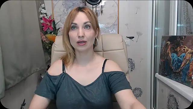 Snapshot of KatrinAlluring chatting on 11, 4, 2026 KatrinAlluring online show from 11, 4, 2026
