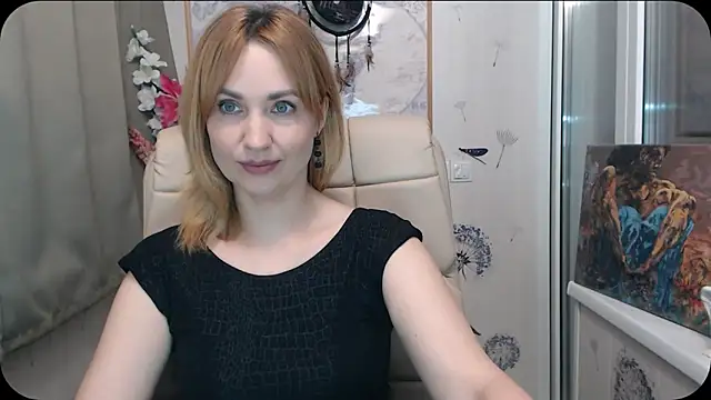 Snapshot of KatrinAlluring chatting on 15, 4, 2026 KatrinAlluring online show from 15, 4, 2026