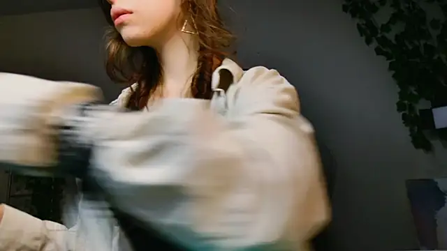 Yoka paradoXXX online show from 9, 11, 2025