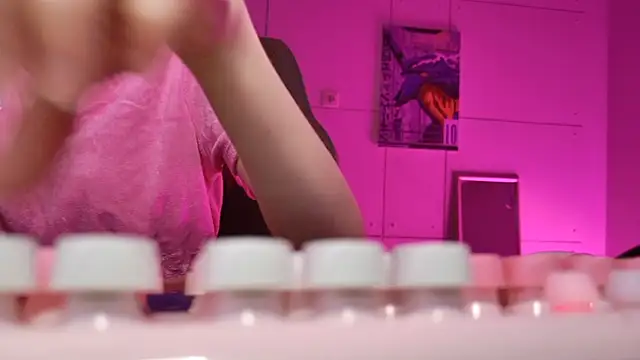 Yoka paradoXXX online show from 18, 12, 2025