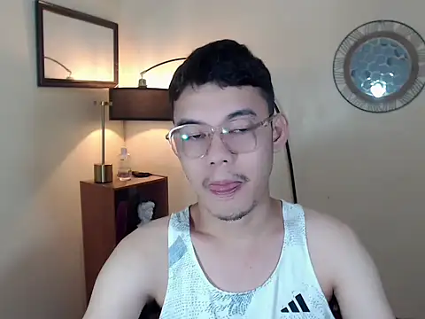 Snapshot of keirflorianxx chatting on 24, 9, 2025 keirflorianxx online show from 24, 9, 2025