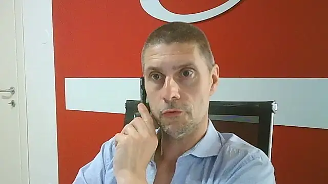 Snapshot of max79ve31 chatting on 11, 6, 2026 max79ve31 online show from 11, 6, 2026