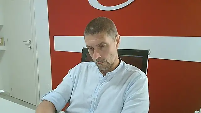 Snapshot of max79ve31 chatting on 1, 7, 2026 max79ve31 online show from 1, 7, 2026