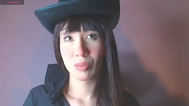 Snapshot of Electra_Gosselin chatting on 18, 12, 2025 Electra Gosselin online show from 18, 12, 2025