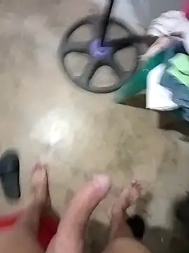 Snapshot of Boy_hot- chatting on 24, 9, 2025 Boy hot- online show from 24, 9, 2025