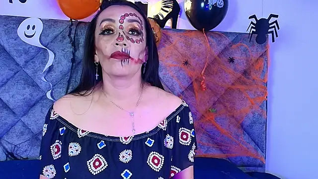 Shantey Laurent online show from 1, 11, 2025