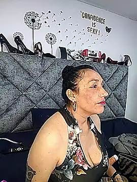 Shantey Laurent online show from 6, 4, 2026