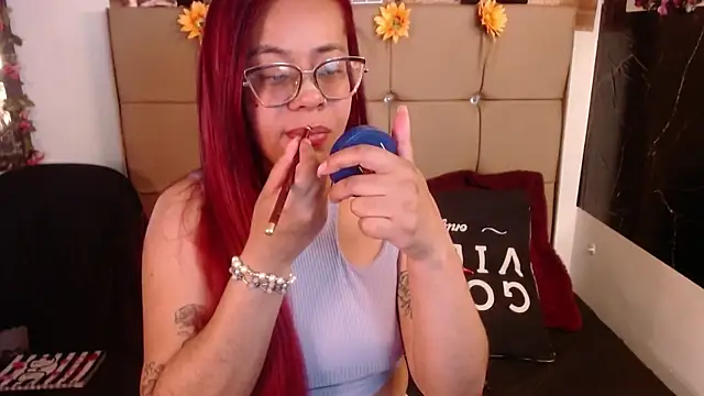 Snapshot of MIA__SPENCER chatting on 7, 4, 2026 MIA SPENCER online show from 7, 4, 2026