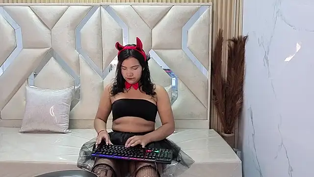 antonela tp online show from 25, 10, 2025