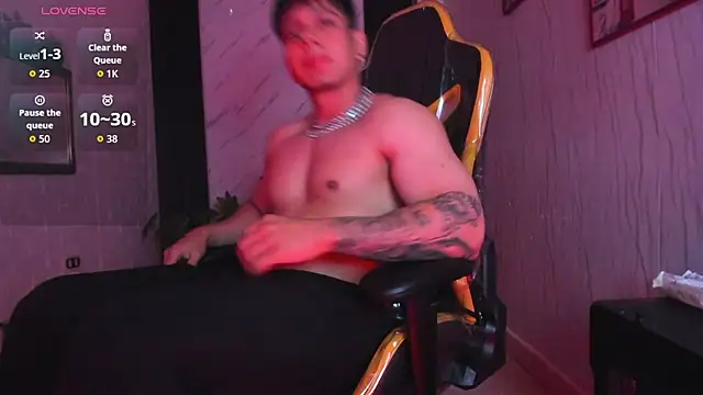 Snapshot of xKevyn chatting on 2, 10, 2025 xKevyn online show from 2, 10, 2025