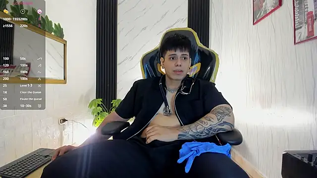 Snapshot of xKevyn chatting on 30, 10, 2025 xKevyn online show from 30, 10, 2025