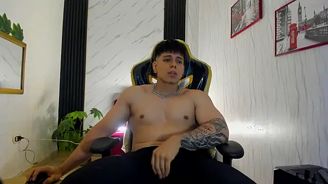 Snapshot of xKevyn chatting on 7, 11, 2025 xKevyn online show from 7, 11, 2025