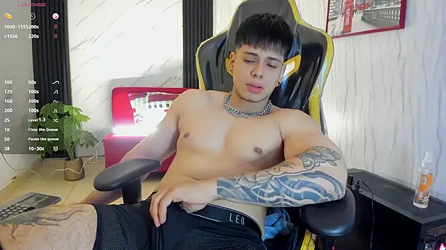 Snapshot of xKevyn chatting on 9, 11, 2025 xKevyn online show from 9, 11, 2025