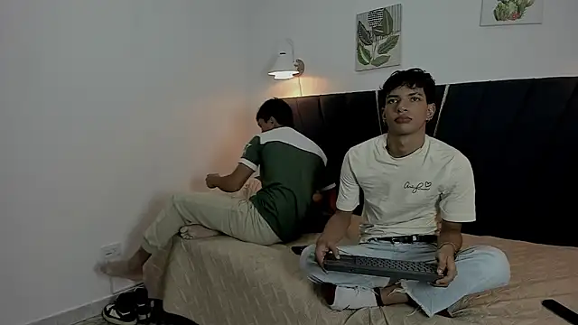 maicol cum23 online show from 28, 9, 2025