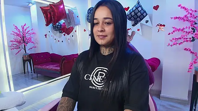 Black roseee online show from 18, 2, 2026