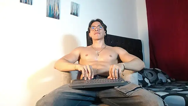 adriel escalante online show from 16, 12, 2025