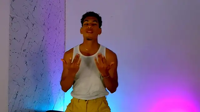 Snapshot of lorian_vikel chatting on 14, 3, 2026 lorian vikel online show from 14, 3, 2026