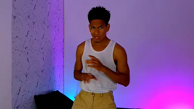 Snapshot of lorian_vikel chatting on 17, 3, 2026 lorian vikel online show from 17, 3, 2026