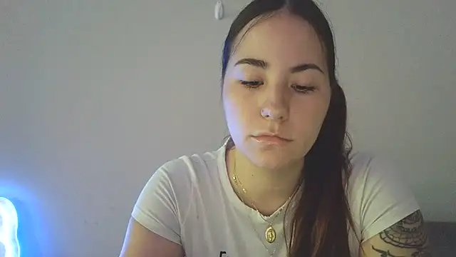 Snapshot of abimusic99 chatting on 21, 4, 2026 abimusic99 online show from 21, 4, 2026