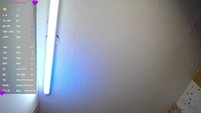 Snapshot of emmydurant chatting on 22, 11, 2025 emmydurant online show from 22, 11, 2025